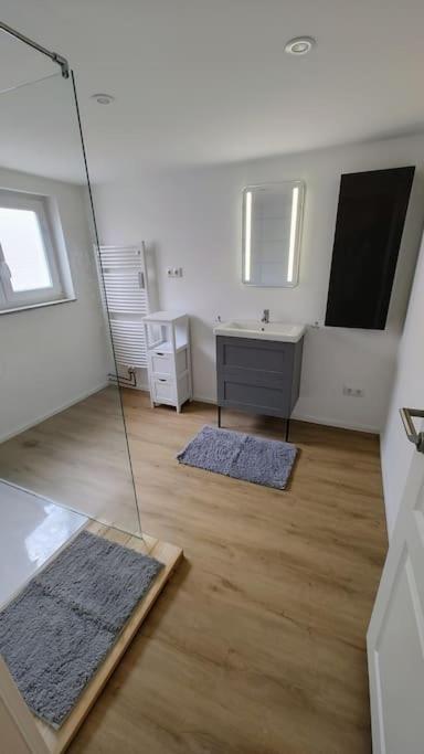 Ferienwohnung Resl - Geschmackvoll Renoviert & Zentral Im Historischen Schindelhaus Oberstaufen Exteriör bild
